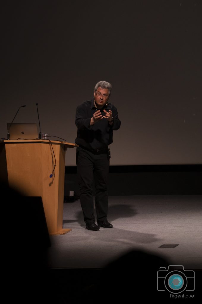 conférence de David Elbaz (astrophysicien) à l'UTT, en partenariat avec l'Institut Universitaire Rachi. "L'univers est-il une illusion ?"